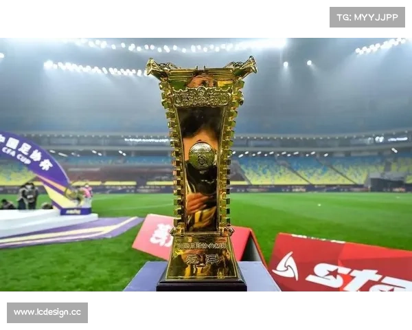 足协杯奖杯是纯金吗